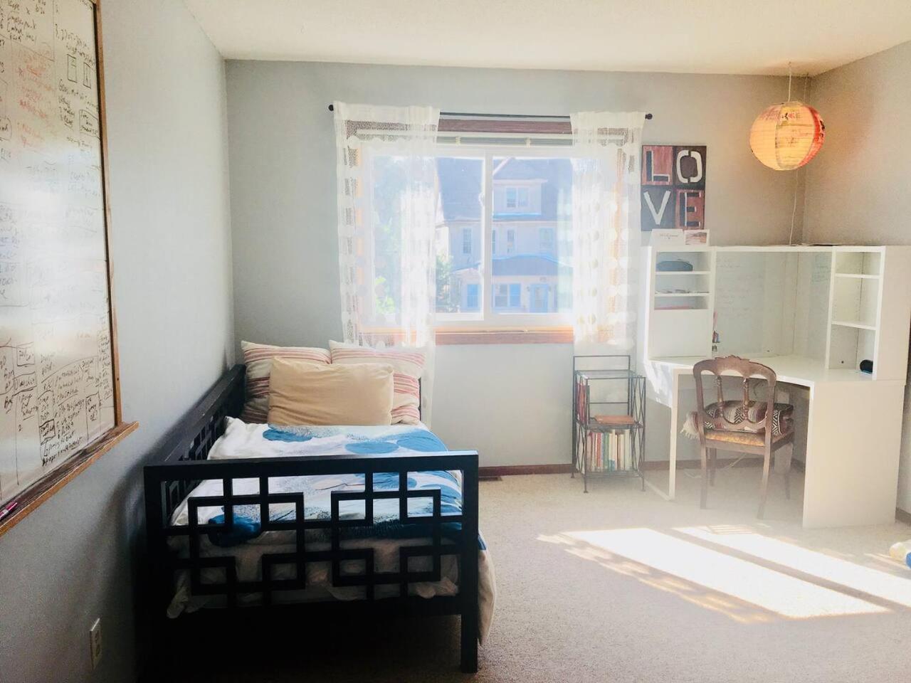 Dream House, A Creative Escape In The Heart Of Powderhorn Apartamento